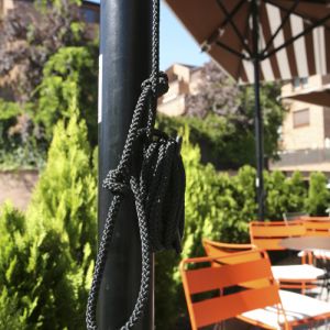 Detail of the manual crank of the parasol